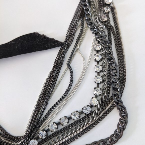 Chain and diamond ribbon necklace - Picture 2 of 3